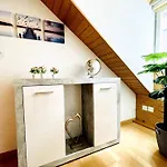 Einzigartige Schone Altbau- Im Zentrum Apartmán *