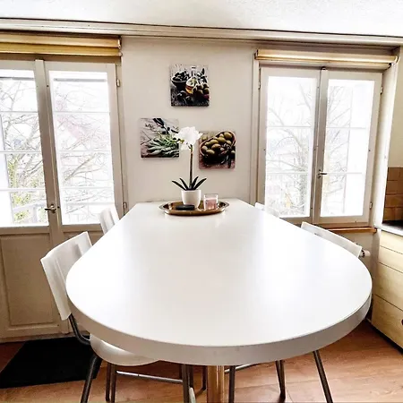 Lägenhet Einzigartige Schone Altbau- Im Zentrum *