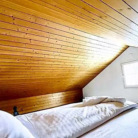 Lägenhet Einzigartige Schone Altbau- Im Zentrum *