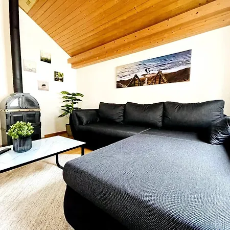 Einzigartige Schone Altbau- Im Zentrum